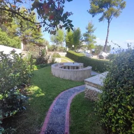 Yades Elegant 2 Minutes Away From The Casa vacanze Kallithea (Chalkidiki)