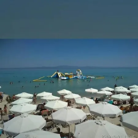 Yades Elegant 2 Minutes Away From The Kallithea (Chalkidiki)