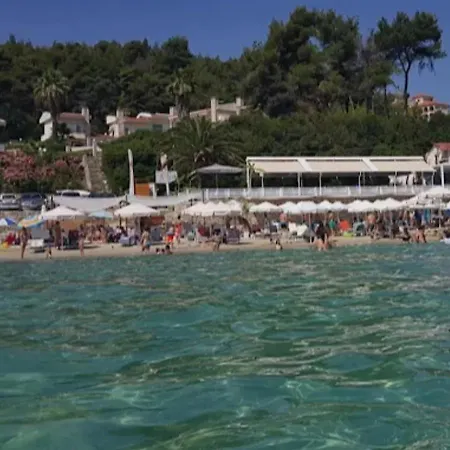 Yades Elegant 2 Minutes Away From The Case de vacanță Kallithea (Chalkidiki)