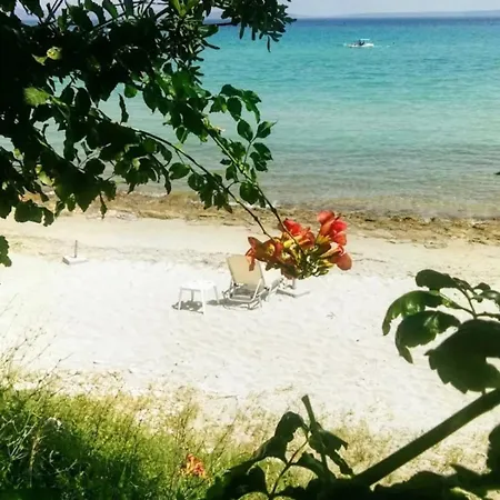 Yades Elegant 2 Minutes Away From The Kallithea (Chalkidiki)