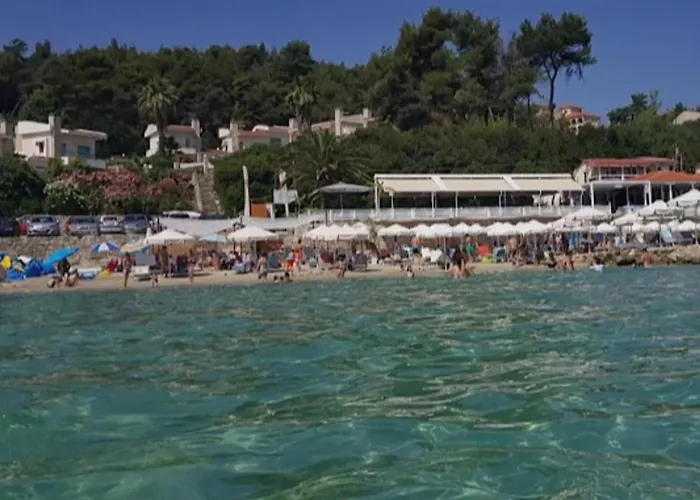 Yades Elegant 2 Minutes Away From The Hébergement de vacances Kallithea (Chalkidiki)