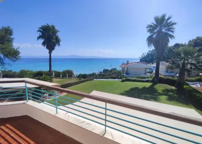 Yades Elegant 2 Minutes Away From The Kallithea (Chalkidiki)