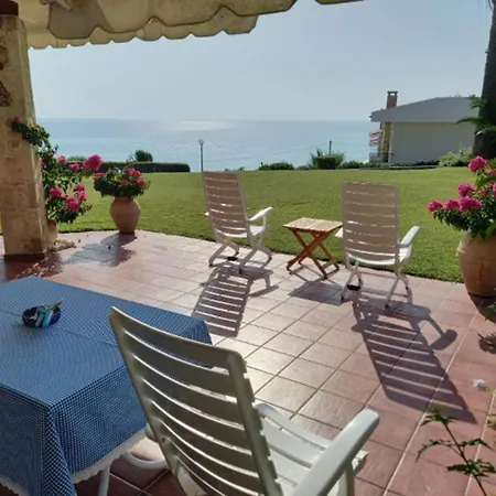 Prázdninový dům Yades Elegant 2 Minutes Away From The Kallithea (Chalkidiki)