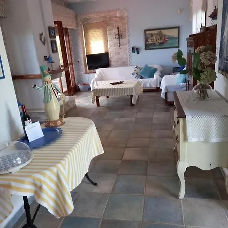 Yades Elegant 2 Minutes Away From The Kallithea (Chalkidiki)